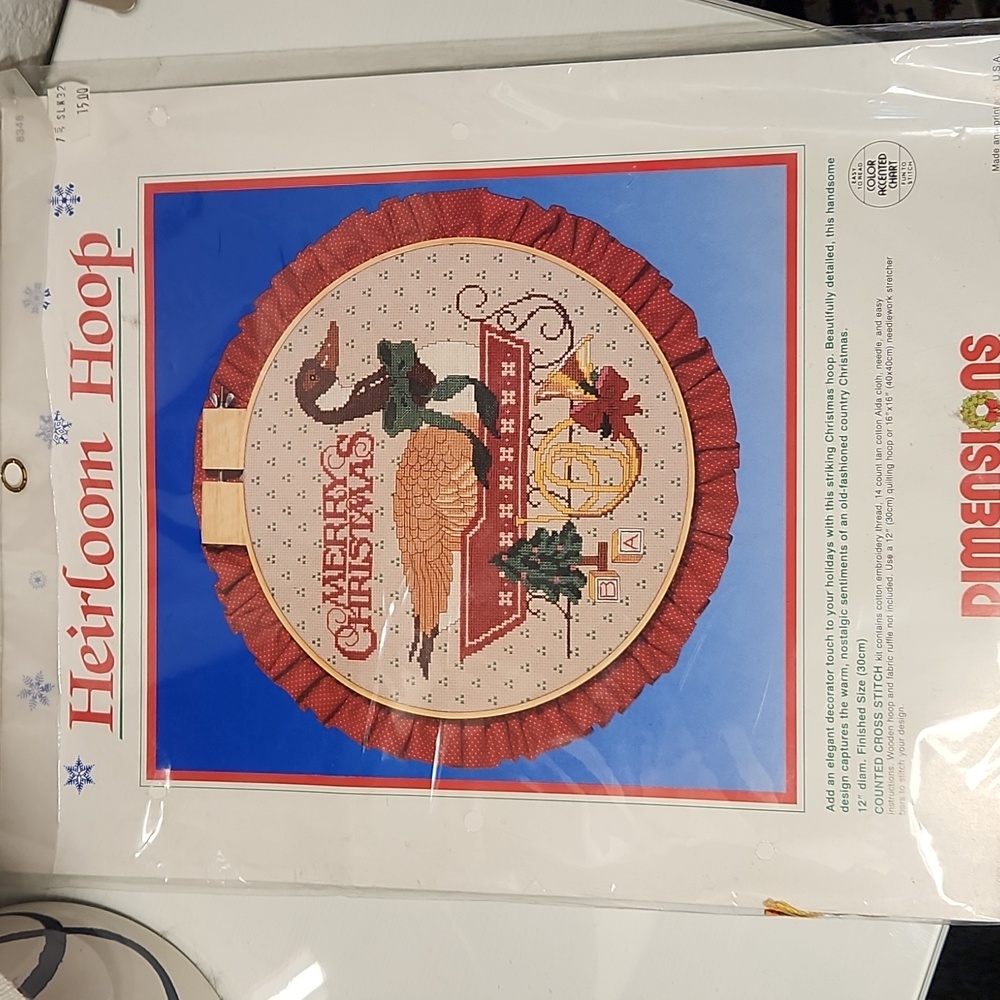 Dimensions "Heirloom Hoop" Cross Stitch